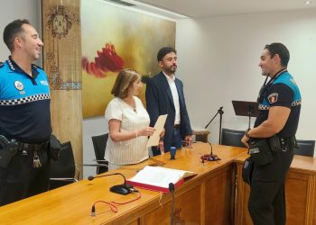 La Policía Local de Peñaranda completa su estructura de mando con la toma de posesión de Alberto Repila como nuevo Oficial