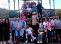 Los primos de la familia Rodríguez celebran su primer encuentro en Peñaranda con foto en el templete y cena en Las Cabañas