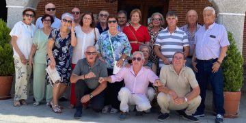 Día de abrazos y emociones en Santiago de la Puebla con el reencuentro de los quintos y quintas nacidos en el año 1956