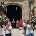 Santiago de la Puebla acompaña al Apóstol y al Peregrino en una original procesión con las dos imágenes del patrón del pueblo