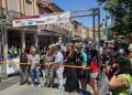 Pasión por el ciclismo en Peñaranda: cientos de personas presencian la salida de etapa de la Vuelta Ciclista a Castilla y León