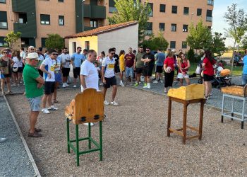 Los juegos autóctonos triunfan en Peñaranda como antesala festiva con casi 60 peñas participantes en un animado torneo