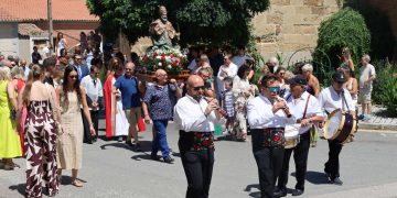 Villar de Gallimazo da la bienvenida al mes de agosto con los actos festivos en honor de su patrón, San Pedro Advíncula