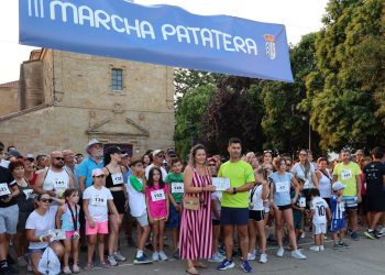 Arabayona de Mógica se vuelca con la III Marcha Patatera Solidaria a favor de Pyfano y reúne a cerca de 500 participantes