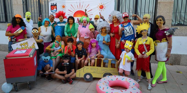 Los Simpson, el Año Nuevo Chino y las Ovejas pellejas ganan el multitudinario concurso de disfraces de las fiestas de Alaraz