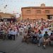Aldeaseca de la Frontera inaugura sus fiestas con un ambiente hawaiano y un pregón muy especial en una plaza abarrotada