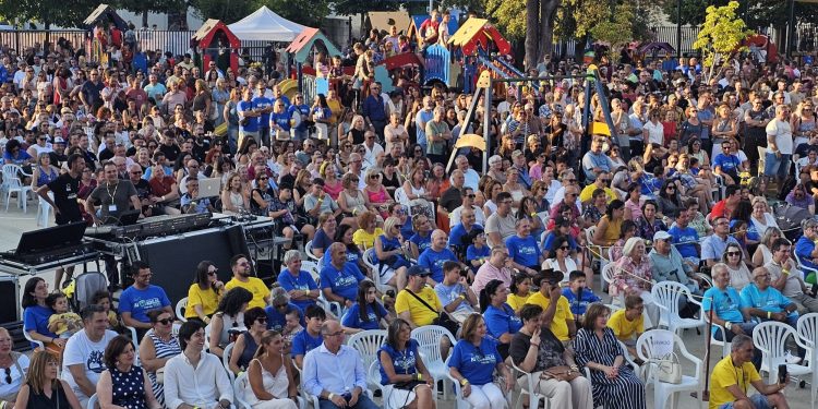El «resacón» del II Airadilos Fest en Peñaranda: más de 3.000 personas, humor y música en la Huerta hasta la madrugada