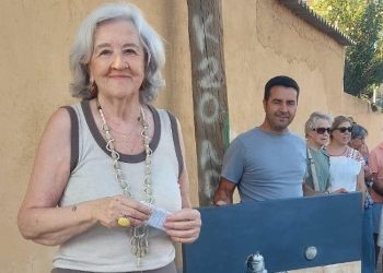 Alaraz dedica una calle a la artista local Marina Gómez, merecido reconocimiento a su contribución a la vida cultural de la villa
