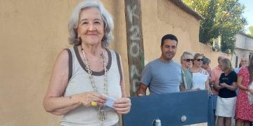 Alaraz dedica una calle a la artista local Marina Gómez, merecido reconocimiento a su contribución a la vida cultural de la villa