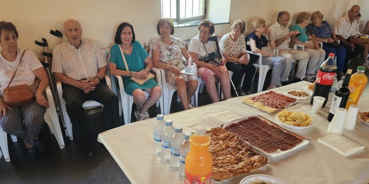 Aldeaseca de la Frontera inicia su penúltima jornada festiva con un animado encuentro con los mayores como grandes protagonistas