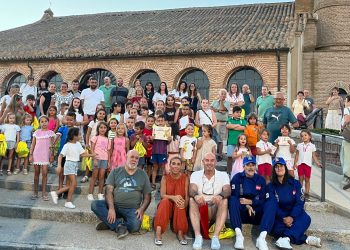 Aldeaseca de la Frontera se convierte en el reino de Blancanieves y sus siete enanitos con la fiesta de «Una comarca de cuento»