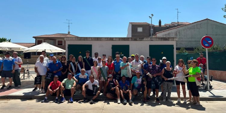 Peñaranda «a tope» de deporte en la antesala de sus Ferias y Fiestas: calva y rana, triatlón, pádel, baloncesto 3×3 y mus