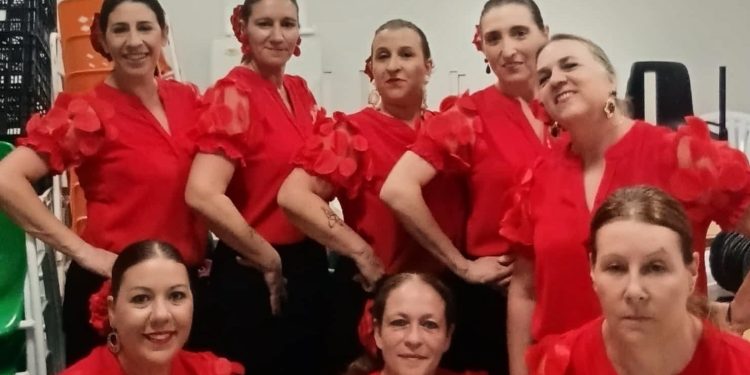 El Campo de Peñaranda pone el broche a su Verano Cultural con masterclass de rumba y actuación del grupo de sevillanas
