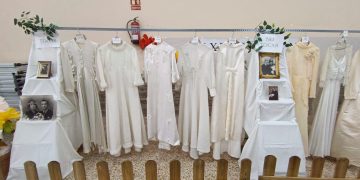 La exposición de las BBC, bodas, bautizos y comuniones llega a Moríñigo: de los trajes nupciales al menú y hasta la «espiga»