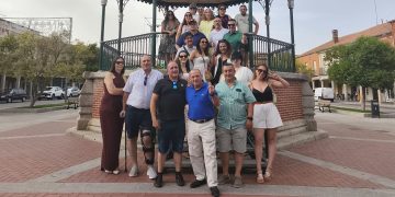 Peñaranda acoge el primer encuentro de los primos Fiallegas «los churreros» en una esperada y animada jornada de confraternidad