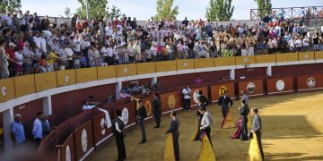 Gran festival taurino en Macotera con dos orejas para Morenito de Aranda y David Galván, una para Mateos y ovación para Moura