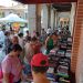 El Mercadillo de Libros Olvidados busca dar una segunda vida a cientos de ejemplares en Peñaranda con gran éxito de público