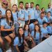 Las peñas llenan de color y ambiente las calles de Palaciosrubios al ritmo de la charanga Los del Lío e invitan a sus vecinos