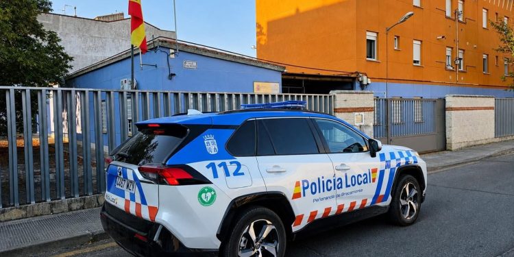 Policía Local de Peñaranda y Guardia Civil detienen a un hombre como presunto autor de un delito de violencia de género