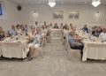 La asociación de mayores de Rágama celebra su encuentro anual con una comida en el restaurante peñarandino Las Cabañas