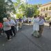 Peñaranda lleva el ambiente festivo a sus dos residencias de mayores con invitación a dulces y la música de la dulzaina