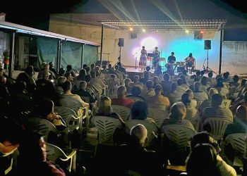 El grupo Arena celebra su décimo aniversario con un recital muy especial en Salmoral dentro de las Noches de Cultura 2026