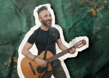 El cantautor peñarandino Javi Wallas presenta «LIBRE», el primer adelanto de su nuevo disco «Autobeef» que verá la luz en otoño