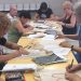 El Día de la Bici trae a Zorita de la Frontera un creativo taller para decorar bolsas y esta tarde habrá un bingo en el frontón