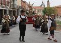Peñaranda cierra sus fiestas con el día dedicado a su patrón, San Miguel, y una procesión con bailes charros y las cortes de honor