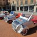 Los biscúter «toman» la plaza en Peñaranda con una parada en la ruta por Castilla y León y despiertan la curiosidad del público