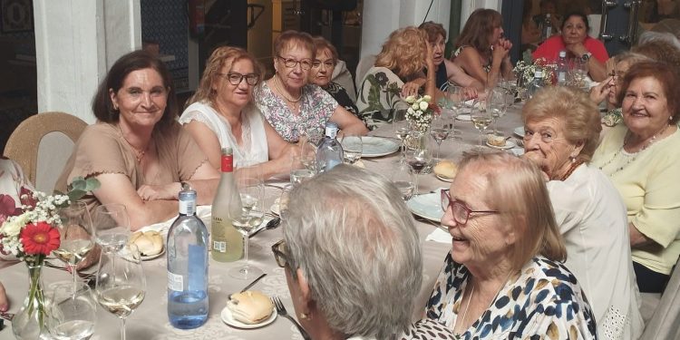 La feria «Raíces Creadoras» llega este sábado a Bóveda del Río Almar con un encuentro de artesanas y productoras rurales