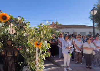 Vecinos de siete pueblos de la comarca se unen en una caminata de Paradinas a Rágama por el Jubileo de San Francisco de Asís
