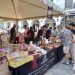Peñaranda se llena de sabor, artesanía y productos de proximidad con su IV Feria Agroalimentaria y Artesana en la plaza Nueva