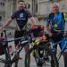 Curro Rossi y Álvaro Martín finalizan en Santiago de Compostela el Camino Portugués tras recorrer casi 700 kilómetros en bici