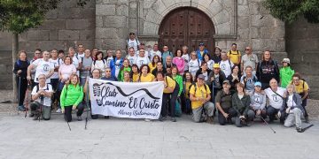 La ruta de las Cañadas une a los clubes de senderismo Camino el Cristo de Alaraz y Atrochando Macotera en una bonita jornada
