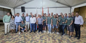 Tarazona de Guareña inaugura sus fiestas de San Miguel con el aplaudido pregón de la peña Resacoxis y respaldo institucional