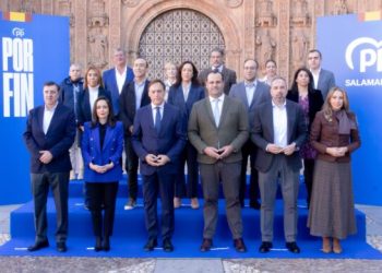 Carbayo presenta un equipo «preparado, unido y comprometido» para que Salamanca tenga la voz y la fuerza que merece en Madrid