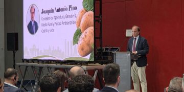 La Junta sitúa la rentabilidad en el centro del futuro de la patata y anuncia una marca de calidad para Castilla y León