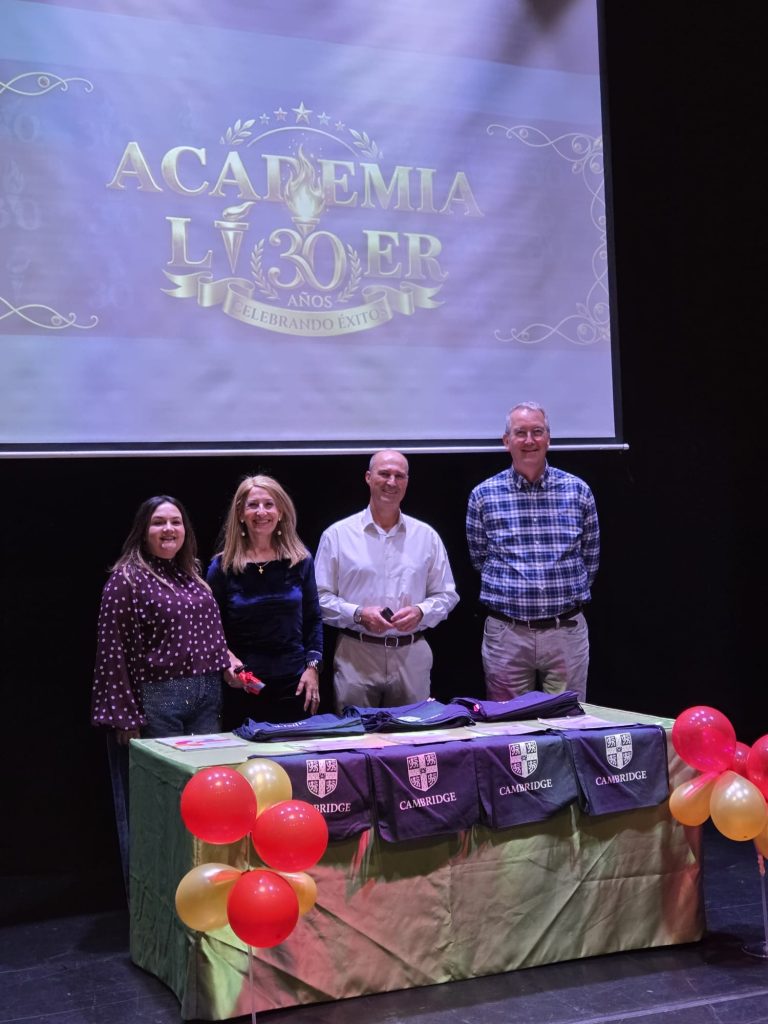 acadlider 9