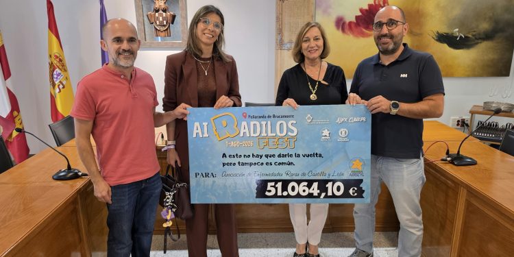 La II edición del Airadilos Fest recauda en Peñaranda 51.064 a beneficio de la asociación de Enfermedades Raras, Aerscyl