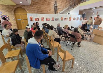 Peñaranda derriba las barreras del edadismo: teatro, exposición y taller de sensibilización de la mano de Diputación y Ayuntamiento