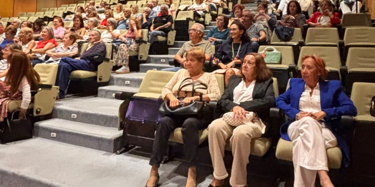 El CEPA El Inestal inaugura el curso 2026-27 en Peñaranda con una jornada literaria de la mano de Daniel H. Barreña