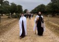 La lluvia acompaña la jornada entre Duruelo y Mancera de Abajo con San Juan de la Cruz y Santa Teresa como protagonistas