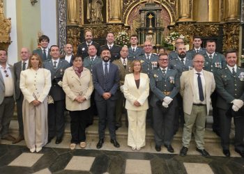 Peñaranda celebra la festividad de la Virgen del Pilar junto a la Guardia Civil con vivas a España, al Rey y a la Benemérita