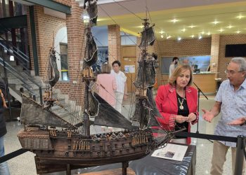 De las carabelas de Colón a ‘Piratas del Caribe’ en Peñaranda: la exposición con obras de Nacho Plaza que desembarca en el CDS