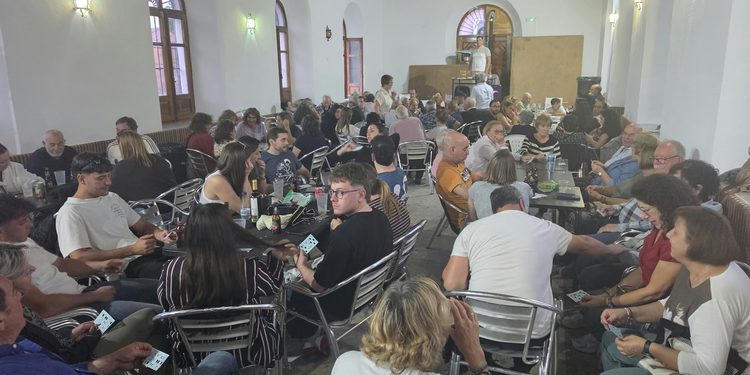 Un bingo y una chocolatada ponen el broche a las fiestas de Rágama en una última jornada con una destacada participación