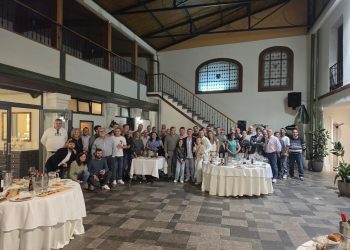 Tano López Gutiérrez celebra su merecida jubilación en Peñaranda tras 50 años trabajando en la empresa de ibéricos Montaraz